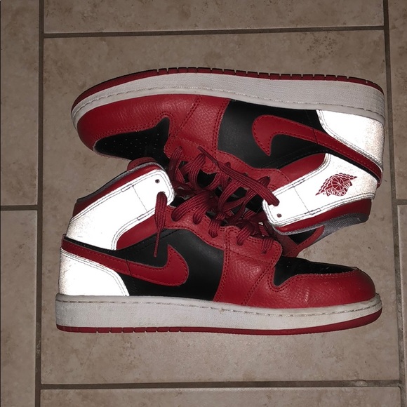 Air Jordan 1 - Picture 1 of 8